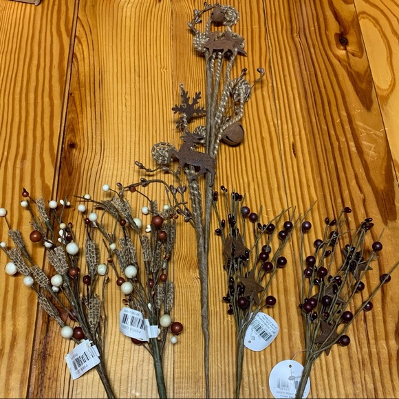 New! 5 Rustic Wreath Picks - Picture 4 of 7